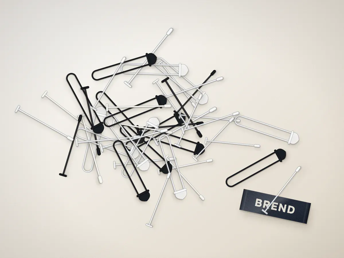 Plastic tag pins and loop pins in white and black